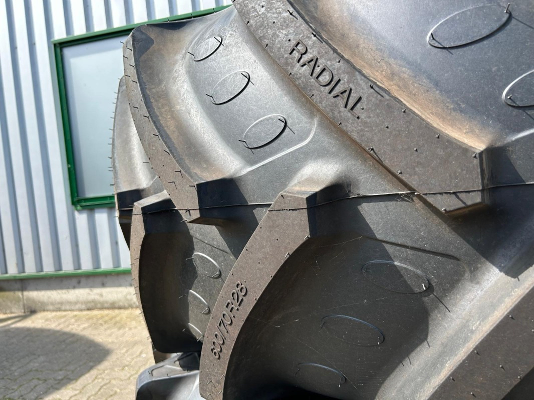 BKT 600/70R28 - 2 Stück - Banden en velgen voor Landbouwmachine: afbeelding 2 BKT 600/70R28 - 2 Stück - Banden en velgen voor Landbouwmachine: afbeelding 2