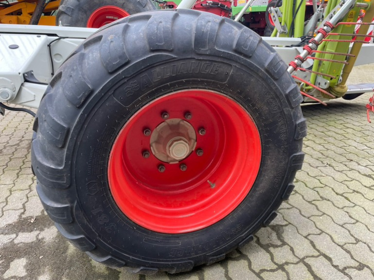 CLAAS Liner 3600 - Hooischudder: afbeelding 3 CLAAS Liner 3600 - Hooischudder: afbeelding 3