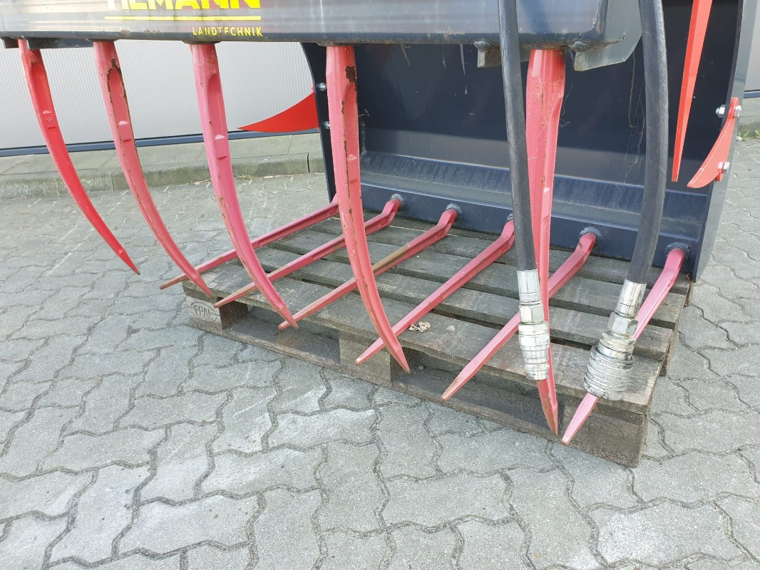 D D Landtechnika Krokodilgebiss versch. Breiten* - Voorlader voor tractor: afbeelding 4 D D Landtechnika Krokodilgebiss versch. Breiten* - Voorlader voor tractor: afbeelding 4