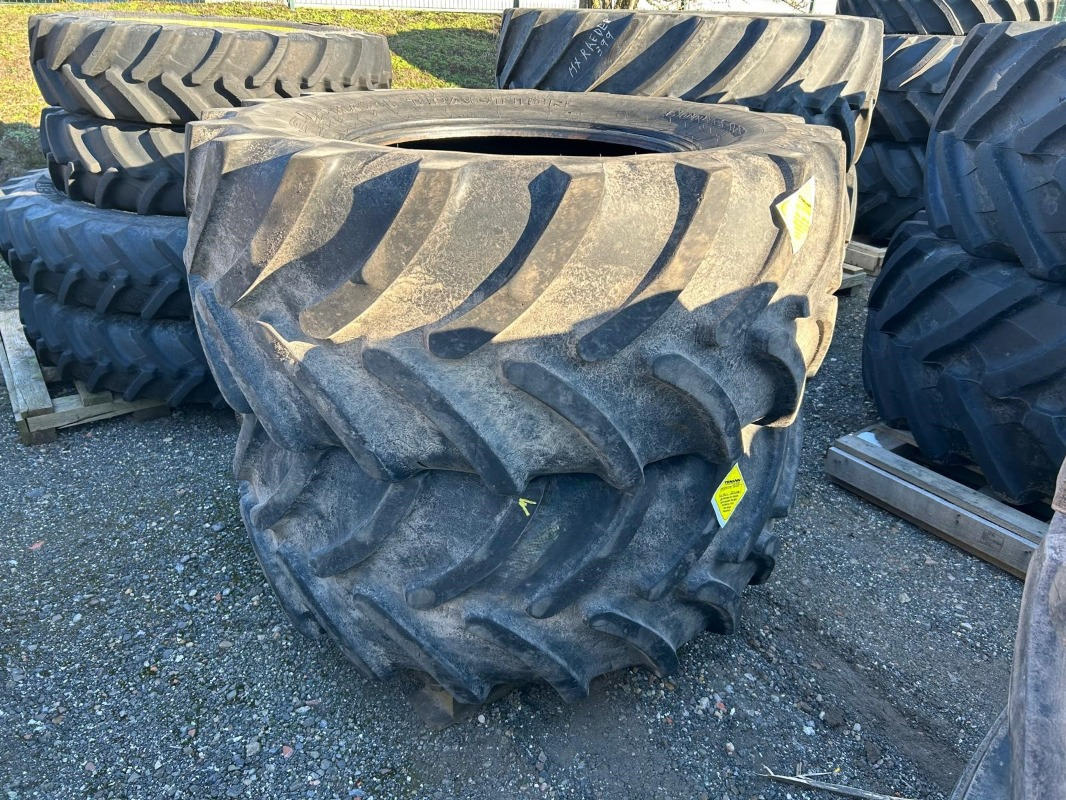 Firestone 600/65R30 - Banden en velgen voor Landbouwmachine: afbeelding 1 Firestone 600/65R30 - Banden en velgen voor Landbouwmachine: afbeelding 1