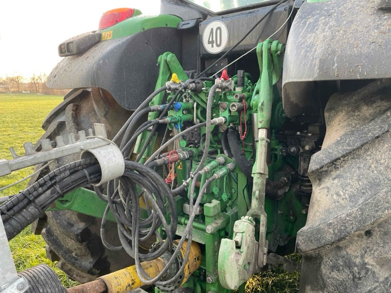 John Deere 6175M - Tractor: afbeelding 2 John Deere 6175M - Tractor: afbeelding 2