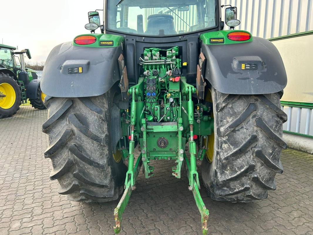 John Deere 6215R - Tractor: afbeelding 5 John Deere 6215R - Tractor: afbeelding 5