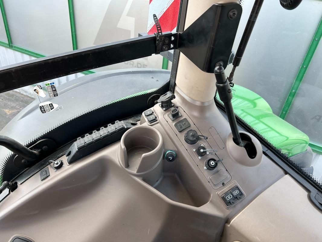 Tractor John Deere 6R 215: afbeelding 16