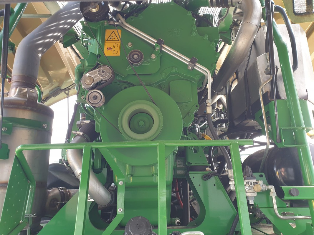 John Deere 8500 - Oogstmachine: afbeelding 3 John Deere 8500 - Oogstmachine: afbeelding 3