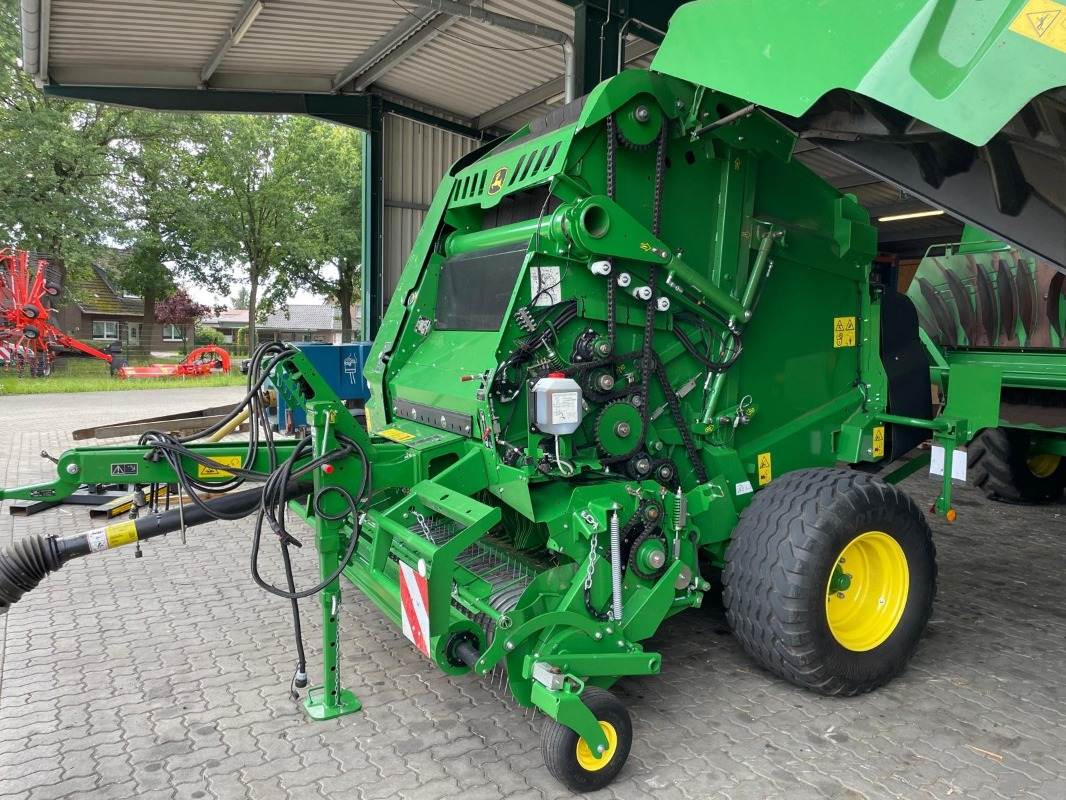 John Deere V451M - Wikkelaar: afbeelding 2 John Deere V451M - Wikkelaar: afbeelding 2