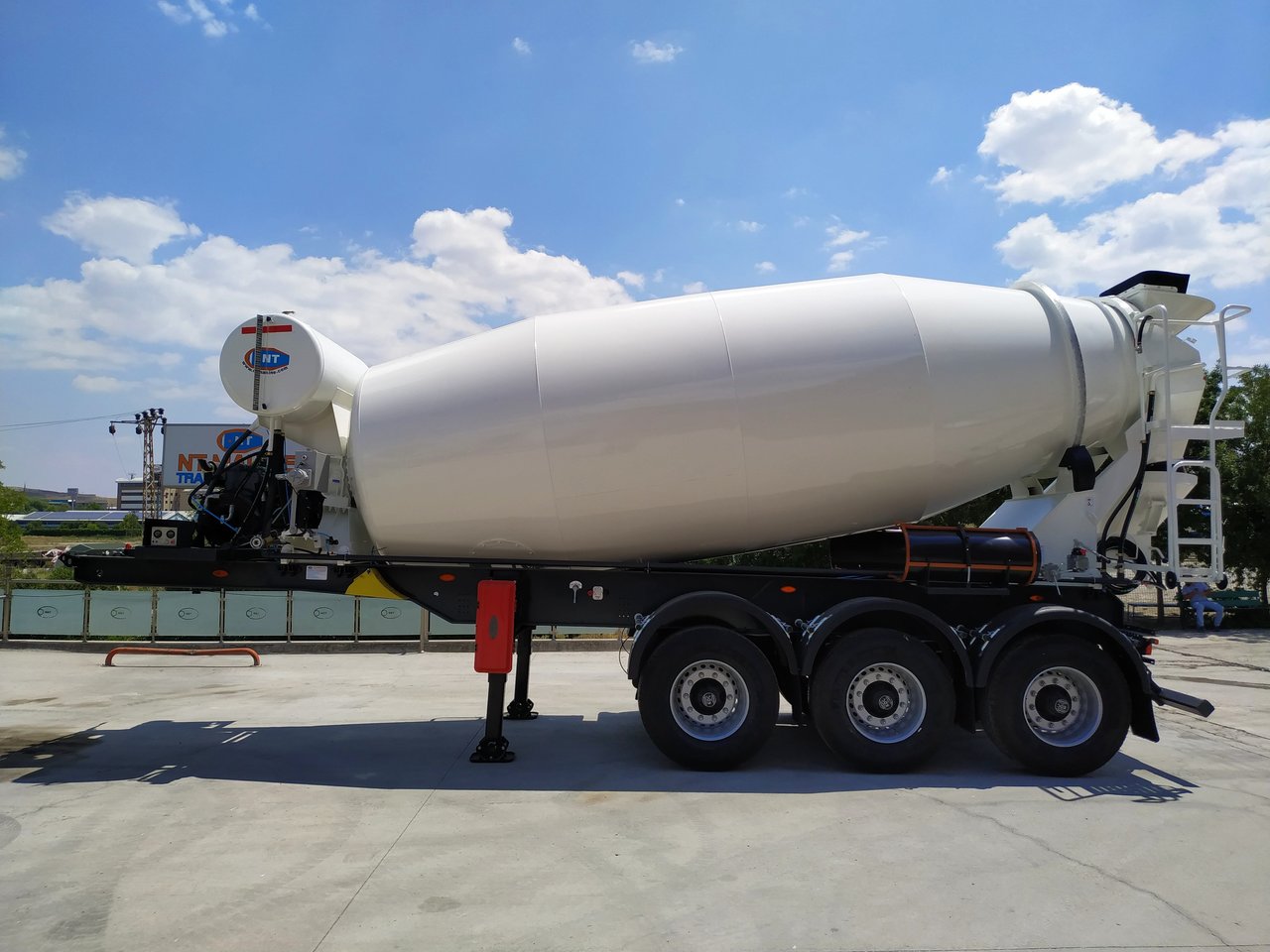 NT MAKINA TRAILERMIXER - Betonmixer oplegger: afbeelding 2 NT MAKINA TRAILERMIXER - Betonmixer oplegger: afbeelding 2