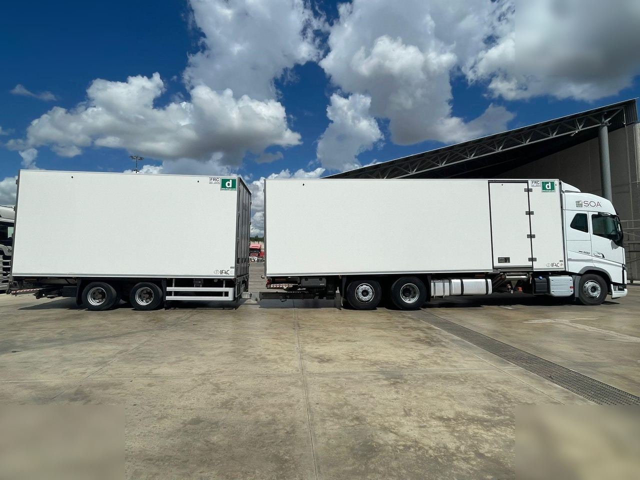 VOLVO FH500 - Koelwagen vrachtwagen: afbeelding 2 VOLVO FH500 - Koelwagen vrachtwagen: afbeelding 2