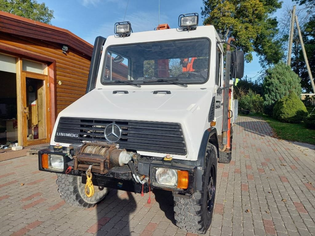 Unimog UNIMOG 4X4 - Kraanwagen: afbeelding 4 Unimog UNIMOG 4X4 - Kraanwagen: afbeelding 4