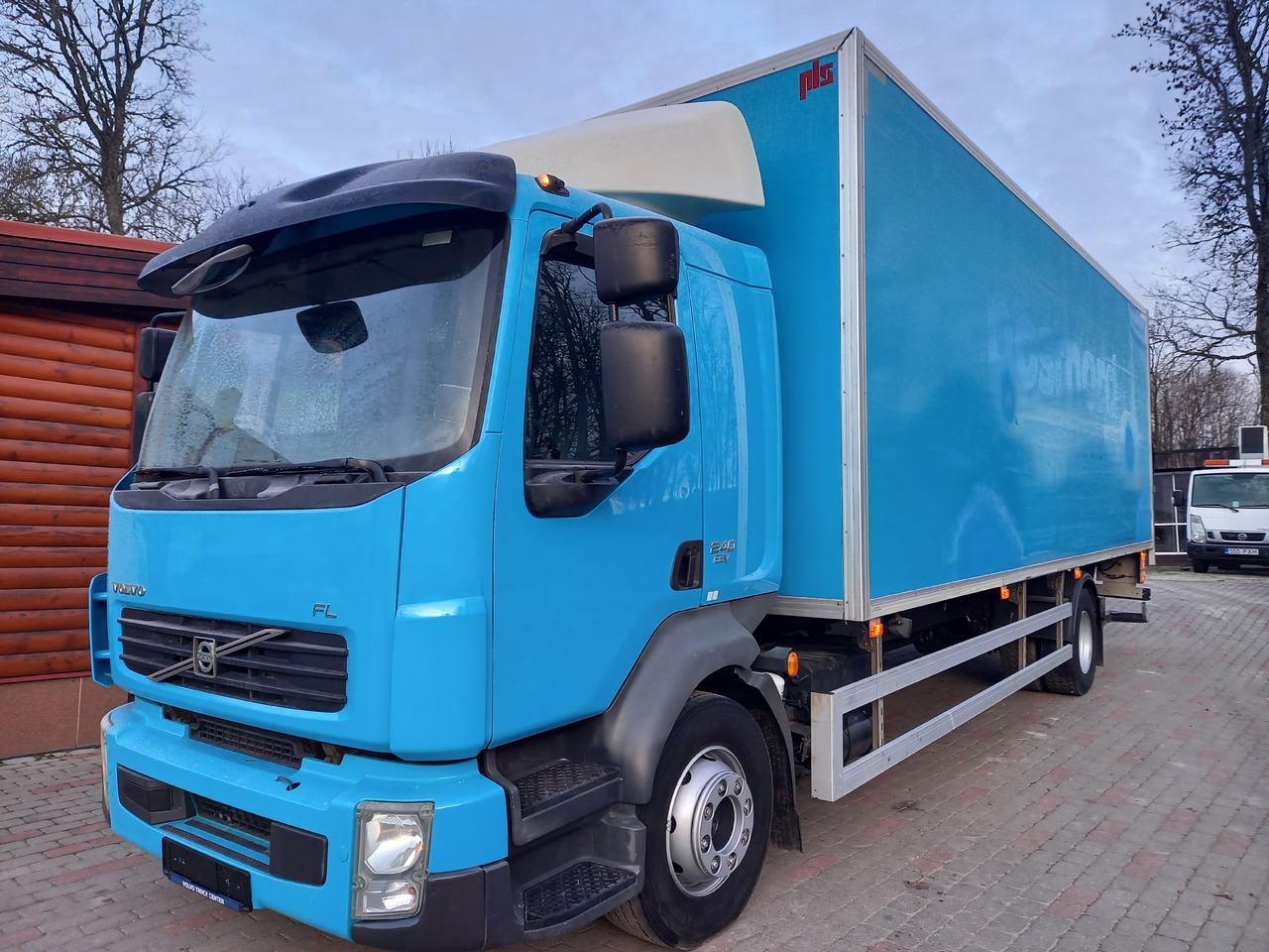VOLVO FL 240, 4x2, GW 16000 KG - Isotherm vrachtwagen: afbeelding 1 VOLVO FL 240, 4x2, GW 16000 KG - Isotherm vrachtwagen: afbeelding 1