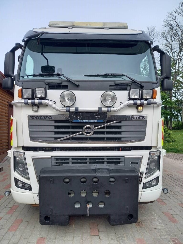 Volvo FH 16, 8x4 , RETARDER, BIG AXLES, GW 39500KG - Kipper vrachtwagen: afbeelding 4 Volvo FH 16, 8x4 , RETARDER, BIG AXLES, GW 39500KG - Kipper vrachtwagen: afbeelding 4