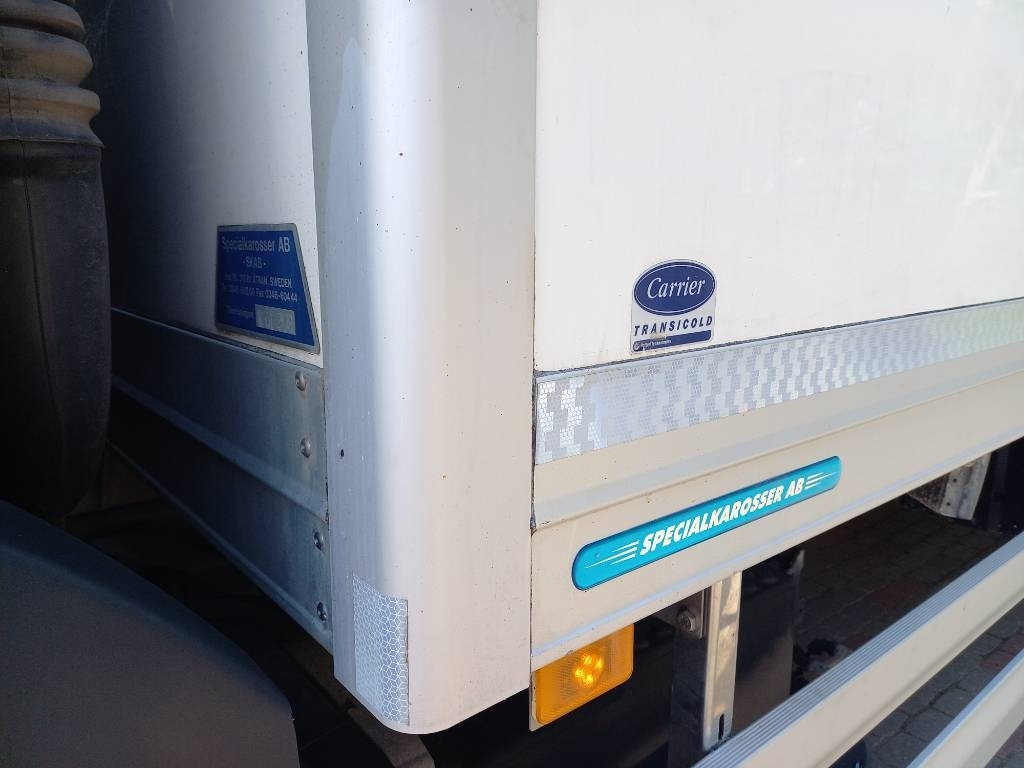 Koelwagen vrachtwagen Volvo FM 330, 6x2, CARRIER SUPRA 950 U: afbeelding 32