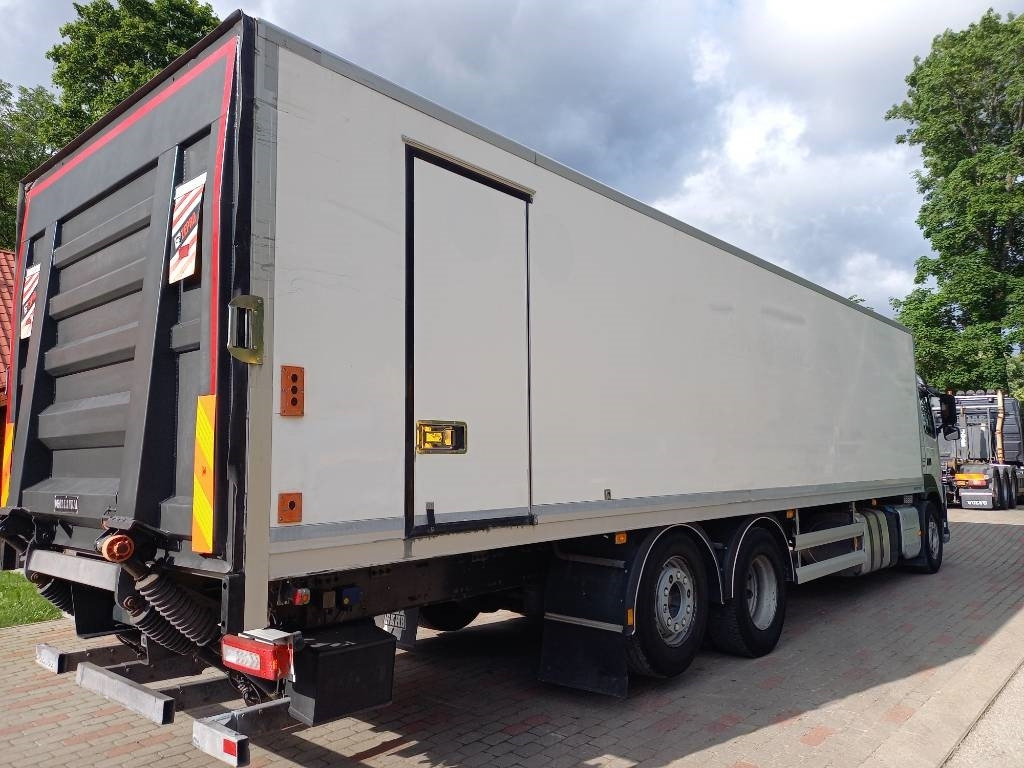 Koelwagen vrachtwagen Volvo FM 330, 6x2, CARRIER SUPRA 950 U: afbeelding 29
