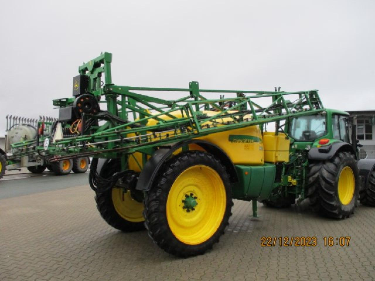 John Deere 740 - Getrokken veldspuit: afbeelding 5 John Deere 740 - Getrokken veldspuit: afbeelding 5