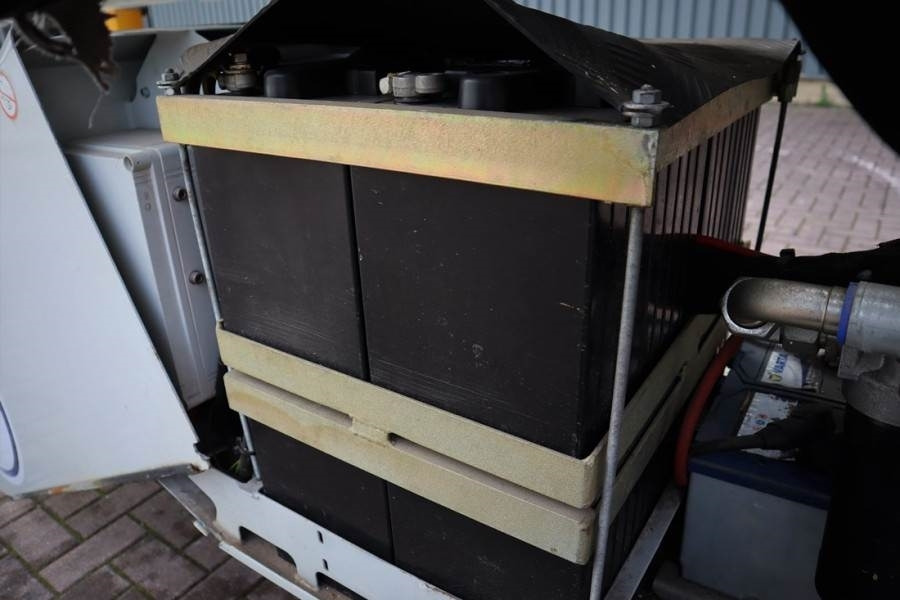 Falcon FS330Z Bi-Energy, Diesel - Battery, 33m Working He - Knikarmhoogwerker, Spinhoogwerker: afbeelding 4 Falcon FS330Z Bi-Energy, Diesel - Battery, 33m Working He - Knikarmhoogwerker, Spinhoogwerker: afbeelding 4