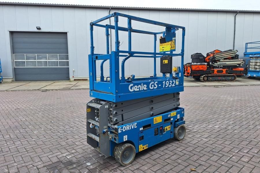 Genie GS1932 E-Drive Several In Stock, 8m Working Height - Schaarlift: afbeelding 2 Genie GS1932 E-Drive Several In Stock, 8m Working Height - Schaarlift: afbeelding 2