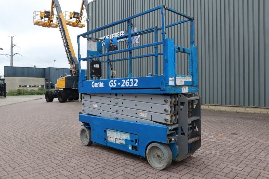 Genie GS2632 Electric, Working Height 10m, 227kg Capacit - Schaarlift: afbeelding 4 Genie GS2632 Electric, Working Height 10m, 227kg Capacit - Schaarlift: afbeelding 4