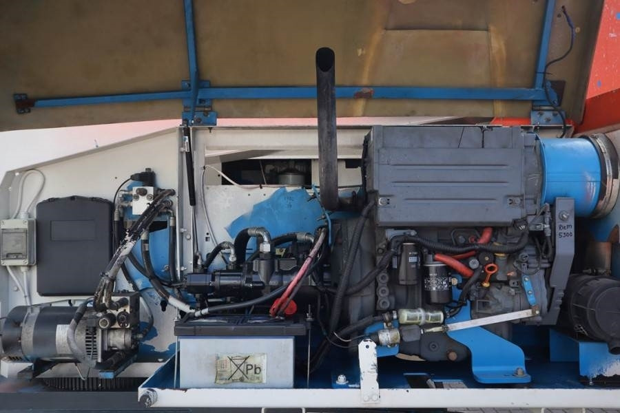 Genie S45 Valid inspection, Diesel, 4x4 Drive, 15.72 m W - Telescoophoogwerker: afbeelding 3 Genie S45 Valid inspection, Diesel, 4x4 Drive, 15.72 m W - Telescoophoogwerker: afbeelding 3