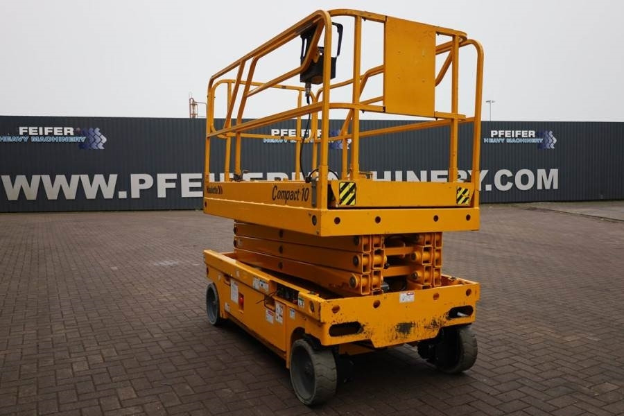 Haulotte Compact 10 Electric, 10.2m Working Height, 450kg C - Schaarlift: afbeelding 2 Haulotte Compact 10 Electric, 10.2m Working Height, 450kg C - Schaarlift: afbeelding 2