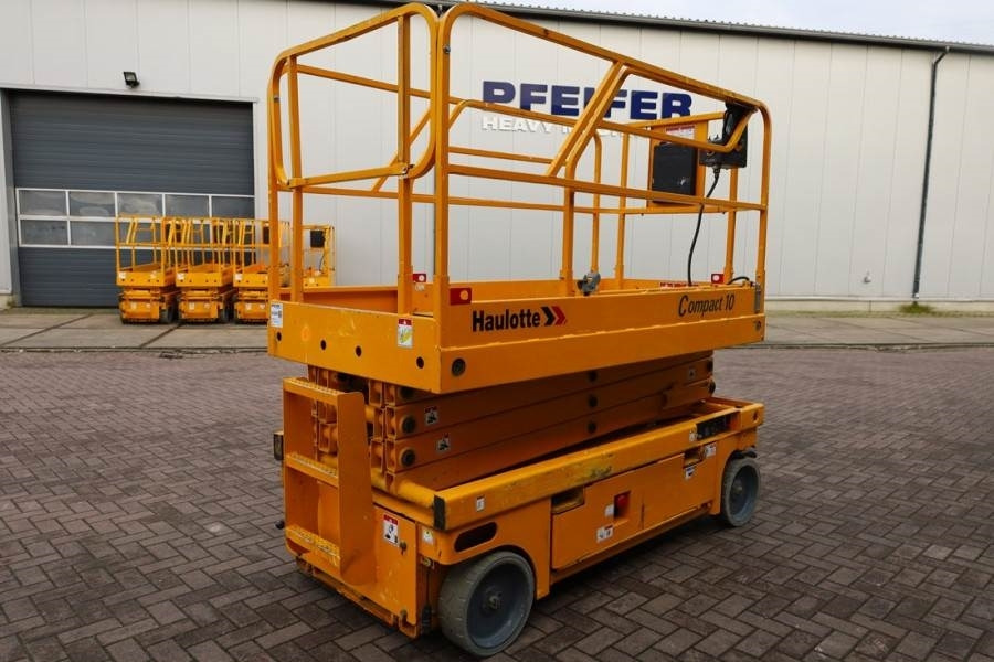 Haulotte Compact 10 Electric, 10m Working Height, 450kg Cap - Schaarlift: afbeelding 2 Haulotte Compact 10 Electric, 10m Working Height, 450kg Cap - Schaarlift: afbeelding 2