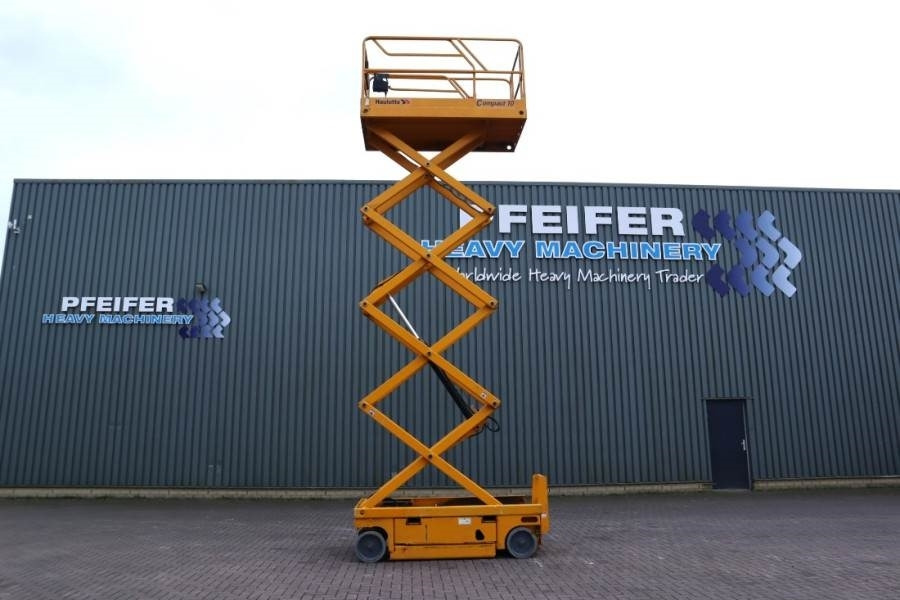 Haulotte Compact 10 Electric, 10m Working Height, 450kg Cap - Schaarlift: afbeelding 3 Haulotte Compact 10 Electric, 10m Working Height, 450kg Cap - Schaarlift: afbeelding 3