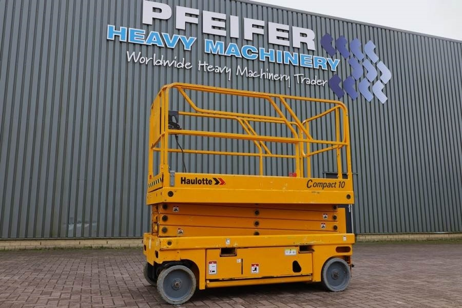 Haulotte Compact 10 Electric, 10m Working Height, 450kg Cap - Schaarlift: afbeelding 1 Haulotte Compact 10 Electric, 10m Working Height, 450kg Cap - Schaarlift: afbeelding 1