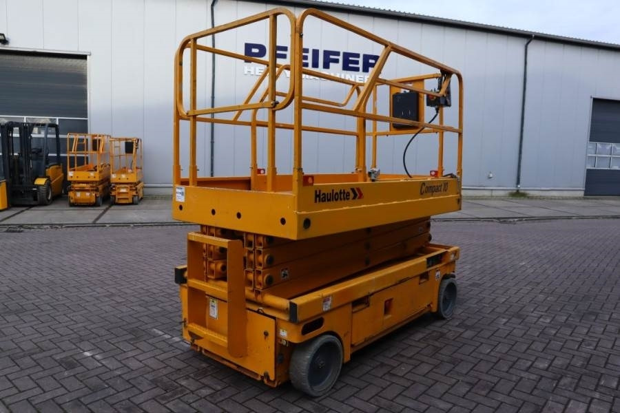 Haulotte Compact 10 Electric, 10m Working Height, 450kg Cap - Schaarlift: afbeelding 2 Haulotte Compact 10 Electric, 10m Working Height, 450kg Cap - Schaarlift: afbeelding 2