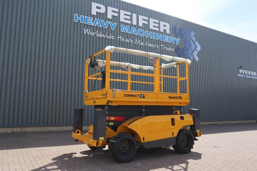 Haulotte Compact 12DX Valid Inspection, *Guarantee! Diesel, - Schaarlift: afbeelding 1 Haulotte Compact 12DX Valid Inspection, *Guarantee! Diesel, - Schaarlift: afbeelding 1