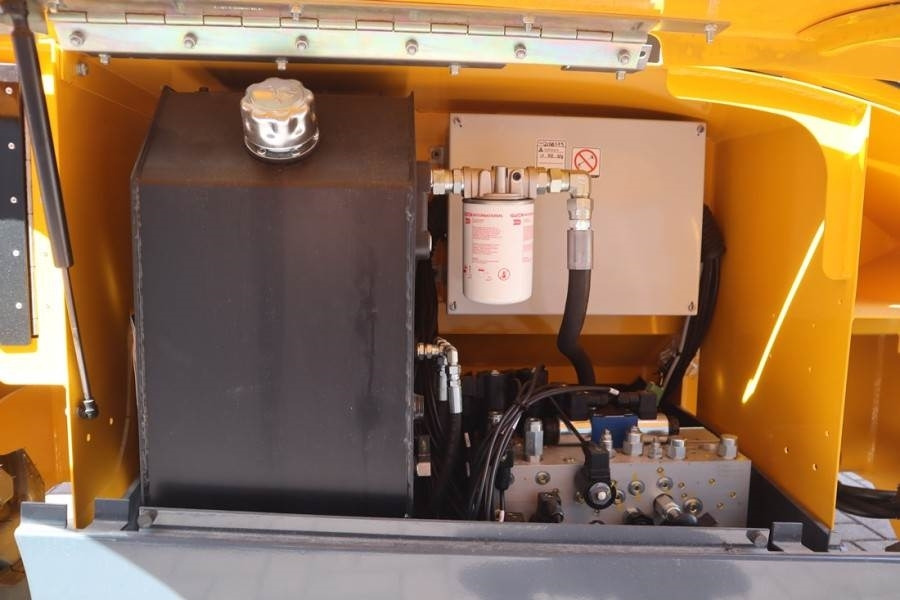 Haulotte Compact 12DX Valid Inspection, *Guarantee! Diesel, - Schaarlift: afbeelding 3 Haulotte Compact 12DX Valid Inspection, *Guarantee! Diesel, - Schaarlift: afbeelding 3