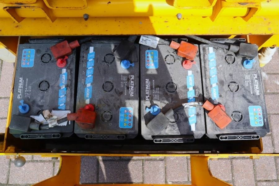 Haulotte Compact 14 Electric, 14m Working Height, 350kg Cap - Schaarlift: afbeelding 4 Haulotte Compact 14 Electric, 14m Working Height, 350kg Cap - Schaarlift: afbeelding 4