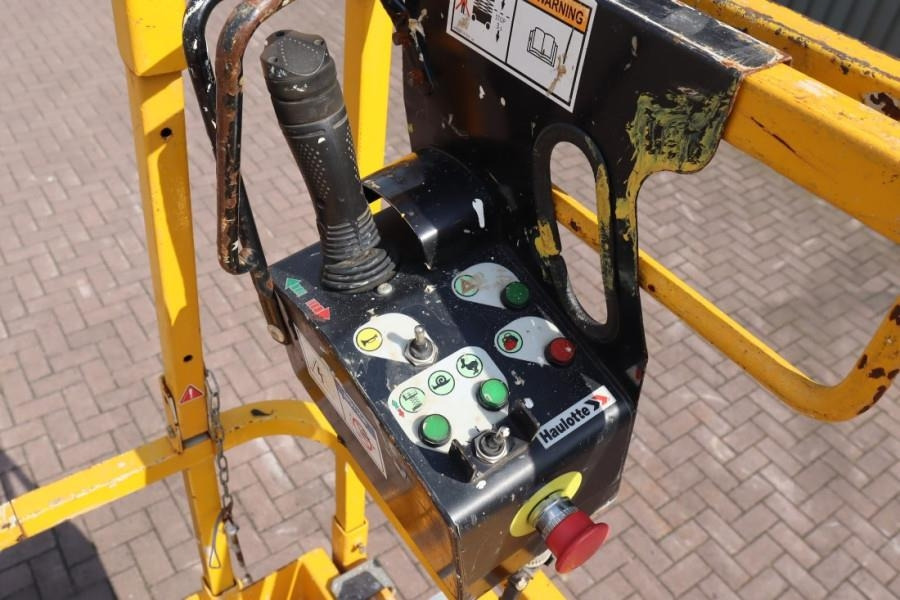 Haulotte Compact 14 Electric, 14m Working Height, 350kg Cap - Schaarlift: afbeelding 4 Haulotte Compact 14 Electric, 14m Working Height, 350kg Cap - Schaarlift: afbeelding 4