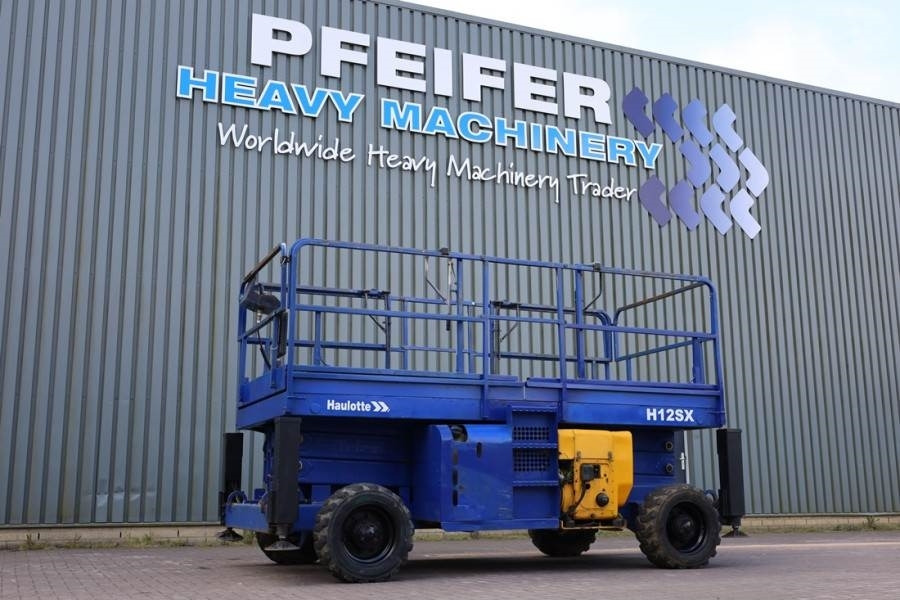 Haulotte H12SX Diesel, 4x4 Drive, 12m Working Height, 700kg - Schaarlift: afbeelding 1 Haulotte H12SX Diesel, 4x4 Drive, 12m Working Height, 700kg - Schaarlift: afbeelding 1