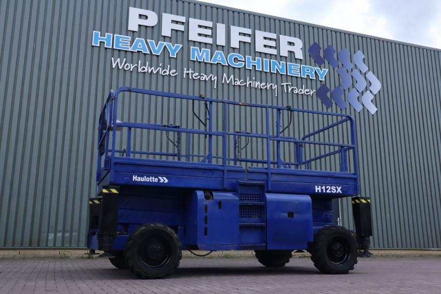 Haulotte H12SX Diesel, 4x4 Drive, 12m Working Height, 700kg - Schaarlift: afbeelding 1 Haulotte H12SX Diesel, 4x4 Drive, 12m Working Height, 700kg - Schaarlift: afbeelding 1