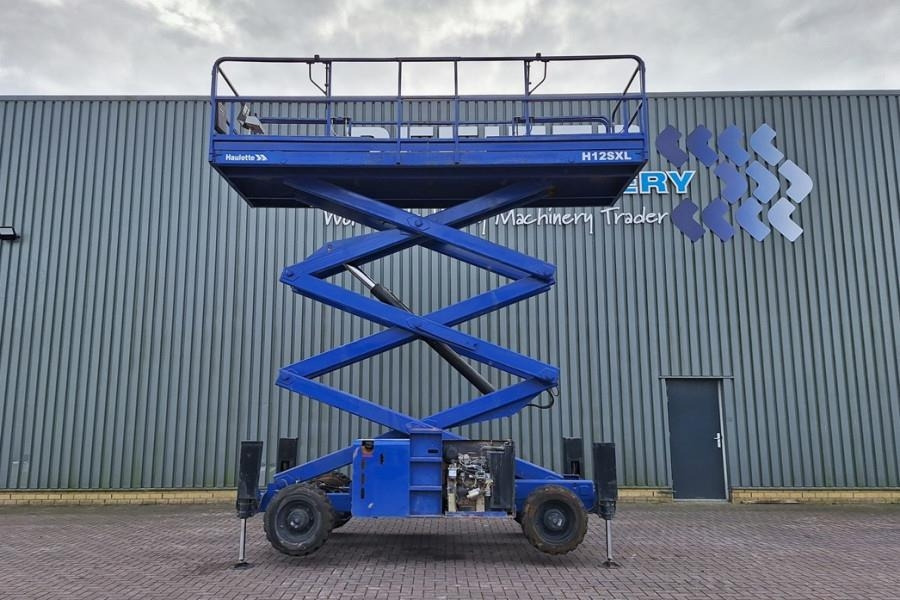 Haulotte H12SXL Diesel, 4x4 Drive, 12m Working Height, 700k - Schaarlift: afbeelding 2 Haulotte H12SXL Diesel, 4x4 Drive, 12m Working Height, 700k - Schaarlift: afbeelding 2