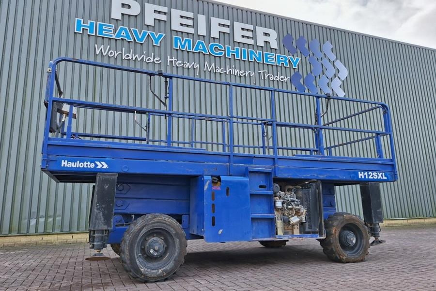 Haulotte H12SXL Diesel, 4x4 Drive, 12m Working Height, 700k - Schaarlift: afbeelding 1 Haulotte H12SXL Diesel, 4x4 Drive, 12m Working Height, 700k - Schaarlift: afbeelding 1