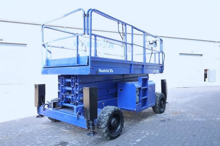 Haulotte H15SX Diesel, 4x4 Drive 15 Working Height, 500kg C - Schaarlift: afbeelding 2 Haulotte H15SX Diesel, 4x4 Drive 15 Working Height, 500kg C - Schaarlift: afbeelding 2
