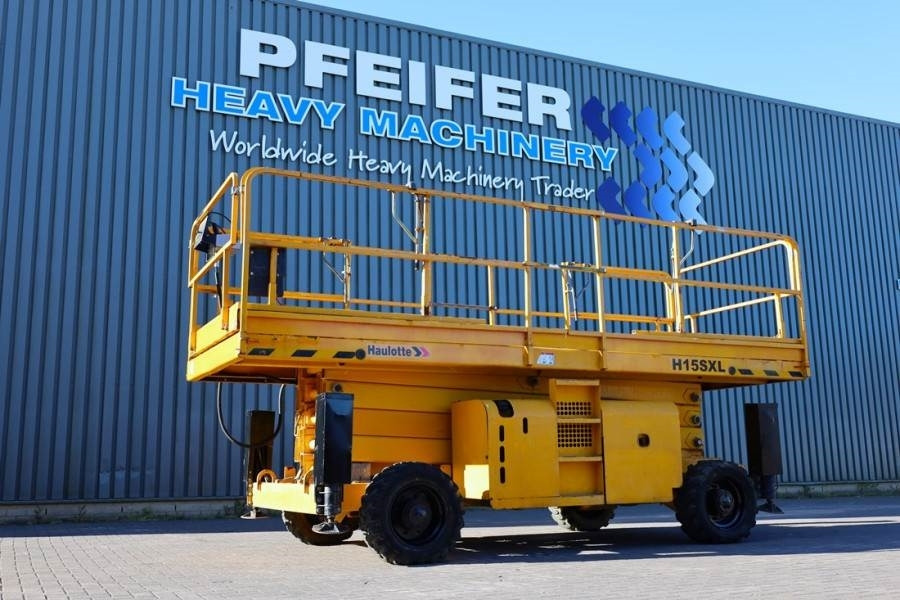 Haulotte H15SXL Diesel, 4x4 Drive, 15m Working Height, 500k - Schaarlift: afbeelding 1 Haulotte H15SXL Diesel, 4x4 Drive, 15m Working Height, 500k - Schaarlift: afbeelding 1