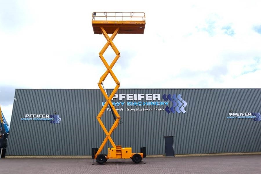 Haulotte H15SXL Diesel, 4x4 Drive, 15m Working Height, 500k - Schaarlift: afbeelding 3 Haulotte H15SXL Diesel, 4x4 Drive, 15m Working Height, 500k - Schaarlift: afbeelding 3