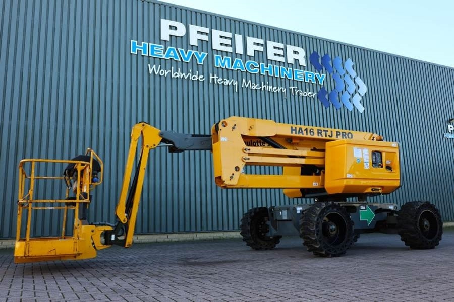 Haulotte HA16RTJ Pro Diesel, 4x4x4 Drive, 16 m Working Heig - Knikarmhoogwerker: afbeelding 1 Haulotte HA16RTJ Pro Diesel, 4x4x4 Drive, 16 m Working Heig - Knikarmhoogwerker: afbeelding 1