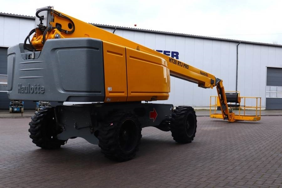 Haulotte HT28RTJ PRO Valid inspection, *Guarantee! 4x4x4 Dr - Telescoophoogwerker: afbeelding 2 Haulotte HT28RTJ PRO Valid inspection, *Guarantee! 4x4x4 Dr - Telescoophoogwerker: afbeelding 2