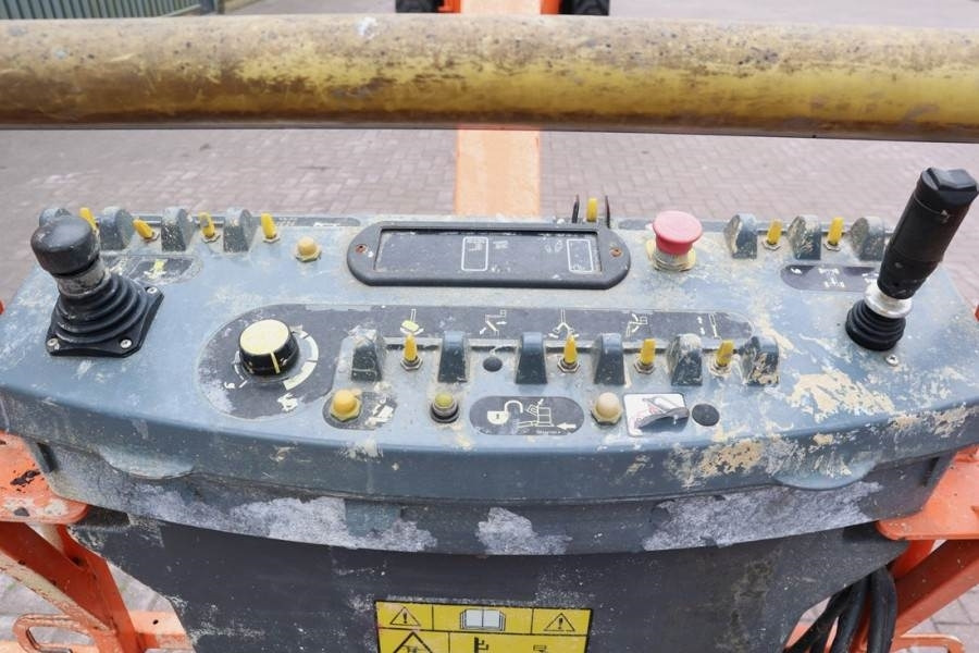 JLG 1350SJP Diesel, 4x4 Drive And 4-Wheel Steering, 43 - Telescoophoogwerker: afbeelding 5 JLG 1350SJP Diesel, 4x4 Drive And 4-Wheel Steering, 43 - Telescoophoogwerker: afbeelding 5