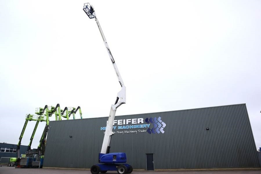 JLG 800AJ Diesel, 4x4x4 Drive, 26.5m Working Height, 1 - Knikarmhoogwerker: afbeelding 3 JLG 800AJ Diesel, 4x4x4 Drive, 26.5m Working Height, 1 - Knikarmhoogwerker: afbeelding 3