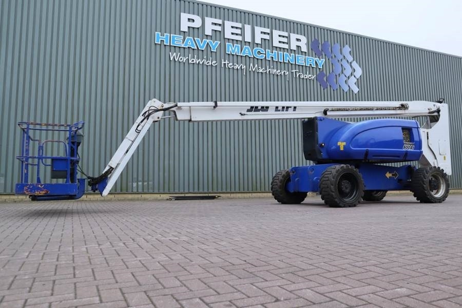JLG 800AJ Diesel, 4x4x4 Drive, 26.5m Working Height, 1 - Knikarmhoogwerker: afbeelding 1 JLG 800AJ Diesel, 4x4x4 Drive, 26.5m Working Height, 1 - Knikarmhoogwerker: afbeelding 1