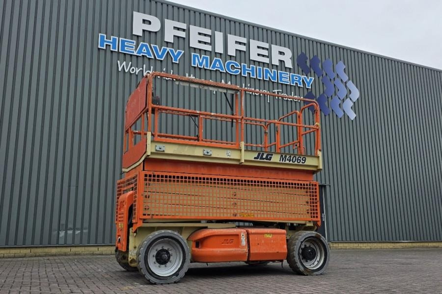 JLG M4069 Hybrid, 14.2m Working Height, 360kg Capacity - Schaarlift: afbeelding 1 JLG M4069 Hybrid, 14.2m Working Height, 360kg Capacity - Schaarlift: afbeelding 1