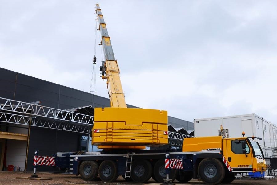 Liebherr LTM1250-5.1 Dutch Registration, Paragraph 70, 10x6 - Alle terrein kraan: afbeelding 1 Liebherr LTM1250-5.1 Dutch Registration, Paragraph 70, 10x6 - Alle terrein kraan: afbeelding 1