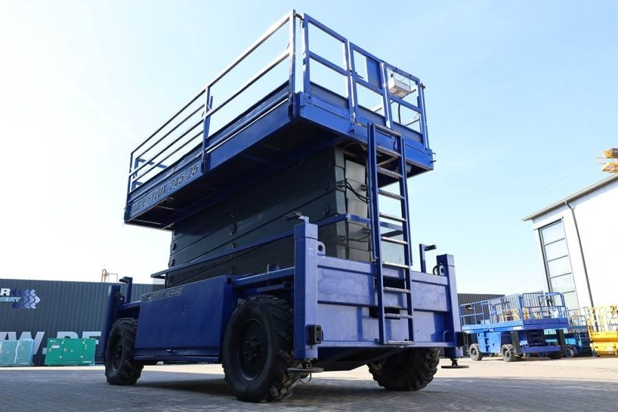 Schaarlift Liftlux SL245-25D 4WD Diesel, 4x4 Drive, 26.5m Working Hei: afbeelding 7