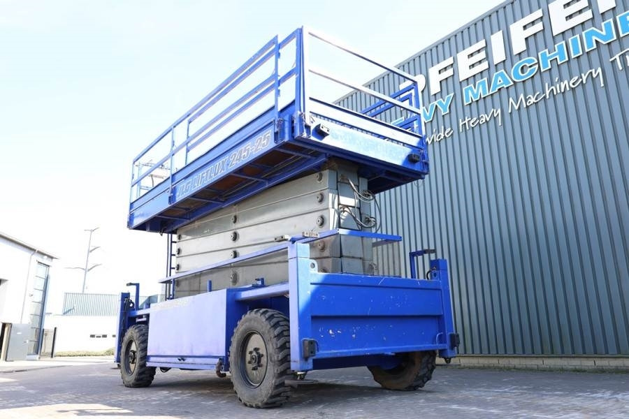 Schaarlift Liftlux SL245-25D 4WD Diesel, 4x4 Drive, 26.5m Working Hei: afbeelding 8