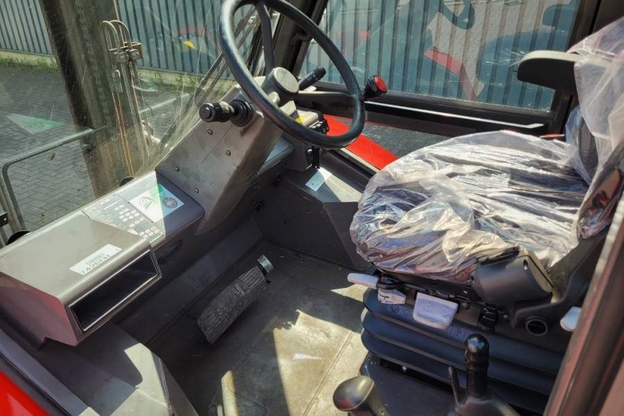 Manitou M30-4 Valid Inspection, *Guarantee, Diesel, 4x4 Dr - Ruw terrein heftruck: afbeelding 3 Manitou M30-4 Valid Inspection, *Guarantee, Diesel, 4x4 Dr - Ruw terrein heftruck: afbeelding 3
