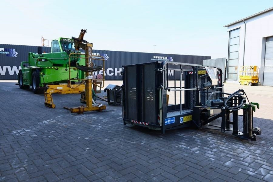 Merlo ROTO 40.26 MCSS Equipped With Various Attachments, - Verreiker: afbeelding 5 Merlo ROTO 40.26 MCSS Equipped With Various Attachments, - Verreiker: afbeelding 5