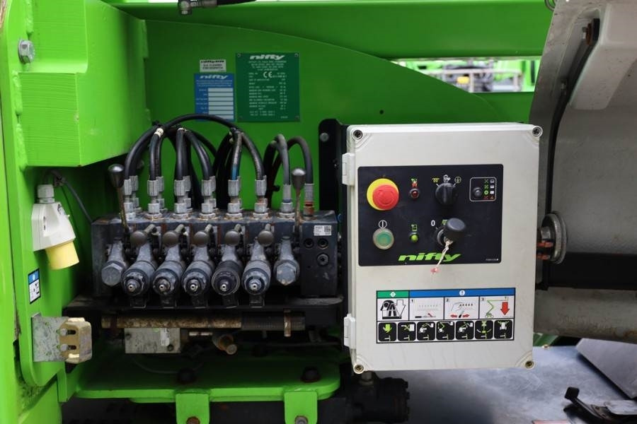 Niftylift HR17N Hybrid MK3 Hybrid Battery & Diesel, 17m Work - Knikarmhoogwerker: afbeelding 4 Niftylift HR17N Hybrid MK3 Hybrid Battery & Diesel, 17m Work - Knikarmhoogwerker: afbeelding 4