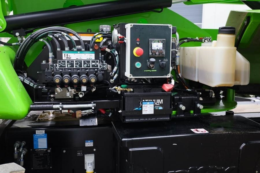 Niftylift HR21 HYBRIDE 4x4 MK2 Hybride, 4x4 Drive, 21m Worki - Knikarmhoogwerker: afbeelding 5 Niftylift HR21 HYBRIDE 4x4 MK2 Hybride, 4x4 Drive, 21m Worki - Knikarmhoogwerker: afbeelding 5